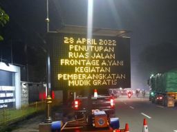 Catat Rek! Pagi Ini Frontage Jalan Ahmad Yani Surabaya Ditutup