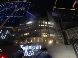 Bronto Skylift, Penakluk Api dalam Kebakaran di Tunjungan Plaza Surabaya