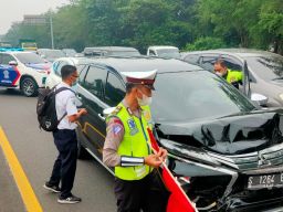 Empat Kendaraan Terlibat Kecelakaan Beruntun di Tol Sidoarjo