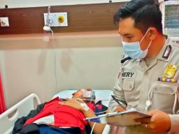 Korban luka berat akibat kecelakaan di Simpang Tiga Pelem. (Foto: Polsek Gempol/jatimnow.com)