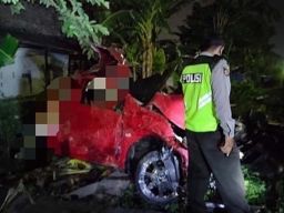 Mobil Tertabrak KA di Surabaya Disebut Tewaskan 3 Orang, Ini Kesaksian Penjaga