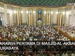 Video: Suasana Tarawih Pertama di Masjid Al-Akbar Surabaya