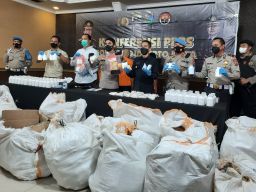 6 Anggota Sindikat Narkoba di Mojokerto Ditangkap, 3 Juta Butir Pil Koplo Disita
