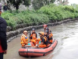 Anak Tercebur di Sungai Prambon Sidoarjo Ditemukan Meninggal Dunia