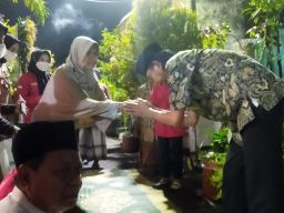 Bersama Kader Banteng, Adi Sutarwijono Takziah ke Keluarga Korban Laka Tol Sumo