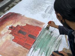 Salah satu perupa di Kota Kediri menggambar Gereja Merah (Foto-foto: Yanuar Dedy/jatimnow.com)