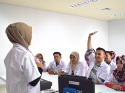 Cara Kampus Swasta di Surabaya Gaet Mahasiswa Baru Eks Peserta SBMPTN