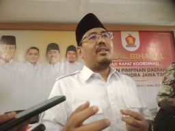 Ketua Partai Gerindra Jatim, Anwar Sadad ditemui usai acara halalbihalal dan rapat koordinasi di Kantor DPD (Foto: Ni'am Kurniawan/jatimnow.com)