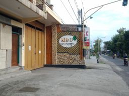 NEO Cafe & Karaoke di Kediri Tutup Pasca-Penggerebekan Polda Jatim