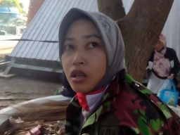 Kepanikan Pengunjung saat Seluncuran di Kolam Renang KenPark Surabaya Ambrol