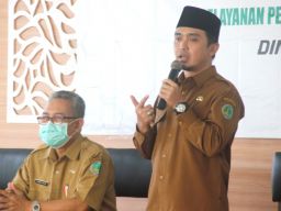 Wakil Wali Kota Pasuruan Adi Wibowo saat sosialisasi di Pendopo Kecamatan Panggungrejo Kota Pasuruan. (Foto: Humas Pemkot Pasuruan/jatimnow.com)