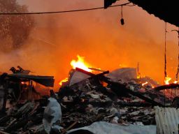 Update Kebakaran Pasar Purwokerto Kediri, Total 35 Kios Terbakar