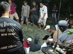 Seluruh Jenazah Korban Kecelakaan Bus Sampai di Benowo, Surabaya