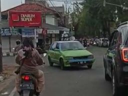 Viral Mobil Melaju Mundur di Sumenep, Ini Sanksi yang Diberikan Polisi
