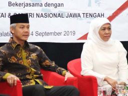 Ganjar Pranowo dan Khofifah Indar Parawansa. (Foto: Dok. jatimnow.com)