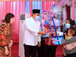 Gus Ipul meresmikan layanan terpadu tumbuh kembang Angsal Gisi di Puskesmas Kandangsapi. (Foto: Pemkot Pasuruan)