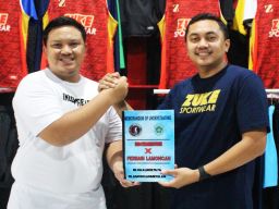 Gandeng Zuke Sportwear, Indowarehouse Dukung Tim Porprov Basket Lamongan