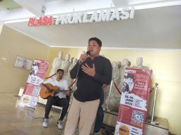 Festival Akustik 2022 Piala Wali Kota Surabaya digelar untuk menumbuhkan nasionalisme. (Foto: Farizal Tito/jatimnow.com)