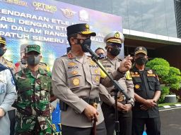 Kapolda Jatim, Irjen Pol Nico Afinta bersama forkompinda usai apel gelar pasukan Operasi Patuh Semeru 2022 (Foto: Humas Polda Jatim/jatimnow.com)