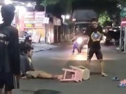 Tawuran di Pacar Keling Surabaya, Satu Remaja Dibacok Kakinya Nyaris Putus