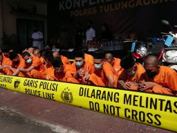 Tersangka narkoba saat dirilis Polres Tulungagung.(Foto: Bramanta Pamungkas)