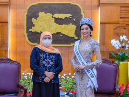 Khofifah Ungkap Rasa Bangga, Putri Jatim Raih Prestasi Miss Supranational 2022