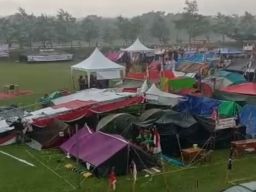 Tenda Jambore Pramuka di Balen Bojonegoro Porak Poranda Diterjang Hujan Angin