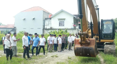 Cegah Banjir, Sungai Tunjung di Bangkalan Dikeruk Cegah Banjir, Sungai Tunjung di Bangkalan Dikeruk