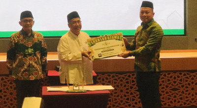 Masduqi Toha Dilantik Ketua PCNU Surabaya Periode 2024-2029 Masduqi Toha Dilantik Ketua PCNU Surabaya Periode 2024-2029