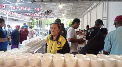 Setiap Hari Jumat Lapas Tulungagung Bagikan 300 Porsi Makanan Gratis Setiap Hari Jumat Lapas Tulungagung Bagikan 300 Porsi Makanan Gratis