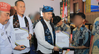 7 Anak Binaan di LPKA Blitar Terima Remisi dan Langsung Bebas 7 Anak Binaan di LPKA Blitar Terima Remisi dan Langsung Bebas