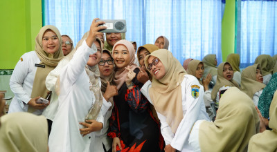 Kenalkan Teknologi AI, Mbak Cicha Siapkan Guru Paud Jadi Agen Perubahan Kenalkan Teknologi AI, Mbak Cicha Siapkan Guru Paud Jadi Agen Perubahan