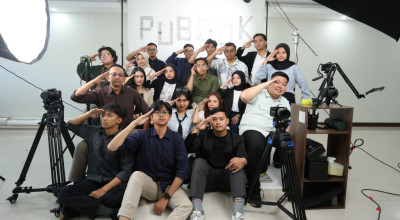 Sie Pubdok PKKMB Untag Siap Bingkai Kenangan Indah Masa PKKMB Sie Pubdok PKKMB Untag Siap Bingkai Kenangan Indah Masa PKKMB