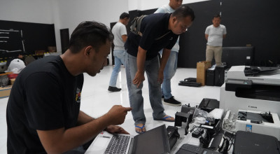 Barang Jarahan dari Pemkab Kediri Mulai Dikembalikan Barang Jarahan dari Pemkab Kediri Mulai Dikembalikan