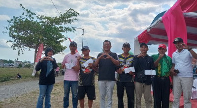Melihat Keseruan Festival Layangan Sambitan Bupati Cup Jember Melihat Keseruan Festival Layangan Sambitan Bupati Cup Jember