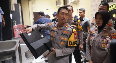 35 Orang Kembalikan Barang Jarahan, Polres Kediri Kota Beri Batas Sampai Rabu 35 Orang Kembalikan Barang Jarahan, Polres Kediri Kota Beri Batas Sampai Rabu