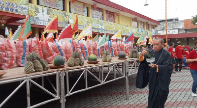 Umat Kelenteng Tjoe Tik Kiong di Tulungagung Gelar Sembahyang Ulambana Umat Kelenteng Tjoe Tik Kiong di Tulungagung Gelar Sembahyang Ulambana