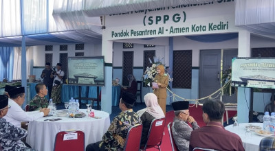 Mbak Vinanda Resmikan SPPG Ponpes Al Amien, Pastikan Gizi Layak untuk Semua Mbak Vinanda Resmikan SPPG Ponpes Al Amien, Pastikan Gizi Layak untuk Semua