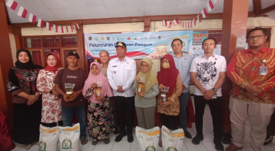 Bupati Tulungagung Berpesan Bantuan Pangan Tidak Dijual Kembali Bupati Tulungagung Berpesan Bantuan Pangan Tidak Dijual Kembali