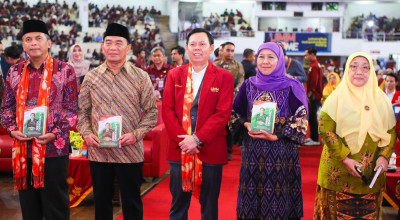 Gubernur Khofifah Ajak IMM Bangun Sinergi Kolektif Bangun Negeri Gubernur Khofifah Ajak IMM Bangun Sinergi Kolektif Bangun Negeri