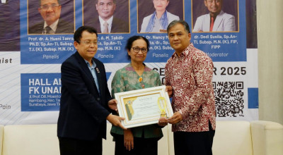 UK Petra Bangga, Prof Rita Rehatta Dinobatkan Sebagai Pelopor Ilmu Nyeri UK Petra Bangga, Prof Rita Rehatta Dinobatkan Sebagai Pelopor Ilmu Nyeri
