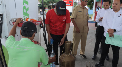Polres dan Disperindag Lamongan Sidak SPBU, Ini Hasilnya Polres dan Disperindag Lamongan Sidak SPBU, Ini Hasilnya