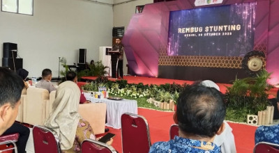 Pemkab Kediri Komitmen Tekan Angka Stunting, Targetkan di Bawah 5 Persen Pemkab Kediri Komitmen Tekan Angka Stunting, Targetkan di Bawah 5 Persen