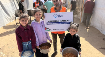 Makanan Hangat dari Indonesia Jadi Harapan Baru Pengungsi di Gaza Tengah Makanan Hangat dari Indonesia Jadi Harapan Baru Pengungsi di Gaza Tengah