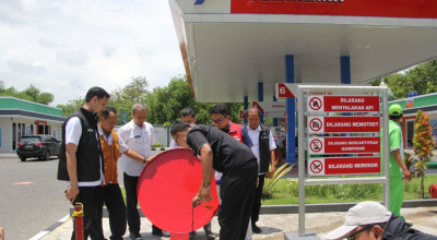 Respons Keluhan Motor Brebet Diduga Akibat Pertalite, Polisi Sidak SPBU di Kota Kediri Respons Keluhan Motor Brebet Diduga Akibat Pertalite, Polisi Sidak SPBU di Kota Kediri
