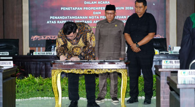 Mas Dhito dan DPRD Kabupaten Kediri Tandatangani Persetujuan Raperda APBD 2026