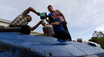 Polres Tulungagung Ambil Sampel Solar dari Truk yang Terguling