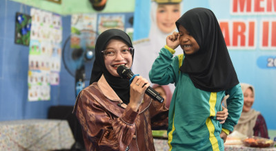 Gemarikan Goes to School, Mbak Vinanda Harapkan Anak-anak Terbiasa Makan Ikan
