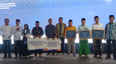 Kemenko PM Perkuat Peran Ponpes dan LED Untuk Atasi Kemiskinan Ekstrem di Jatim