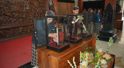 Keris Milik Presiden Prabowo dan Fadli Zon Ramaikan Pameran di Trenggalek